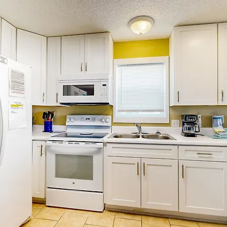 Sunset Harbour Villas 1-111